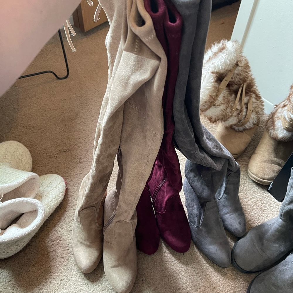 Boots - Picture 2 of 11